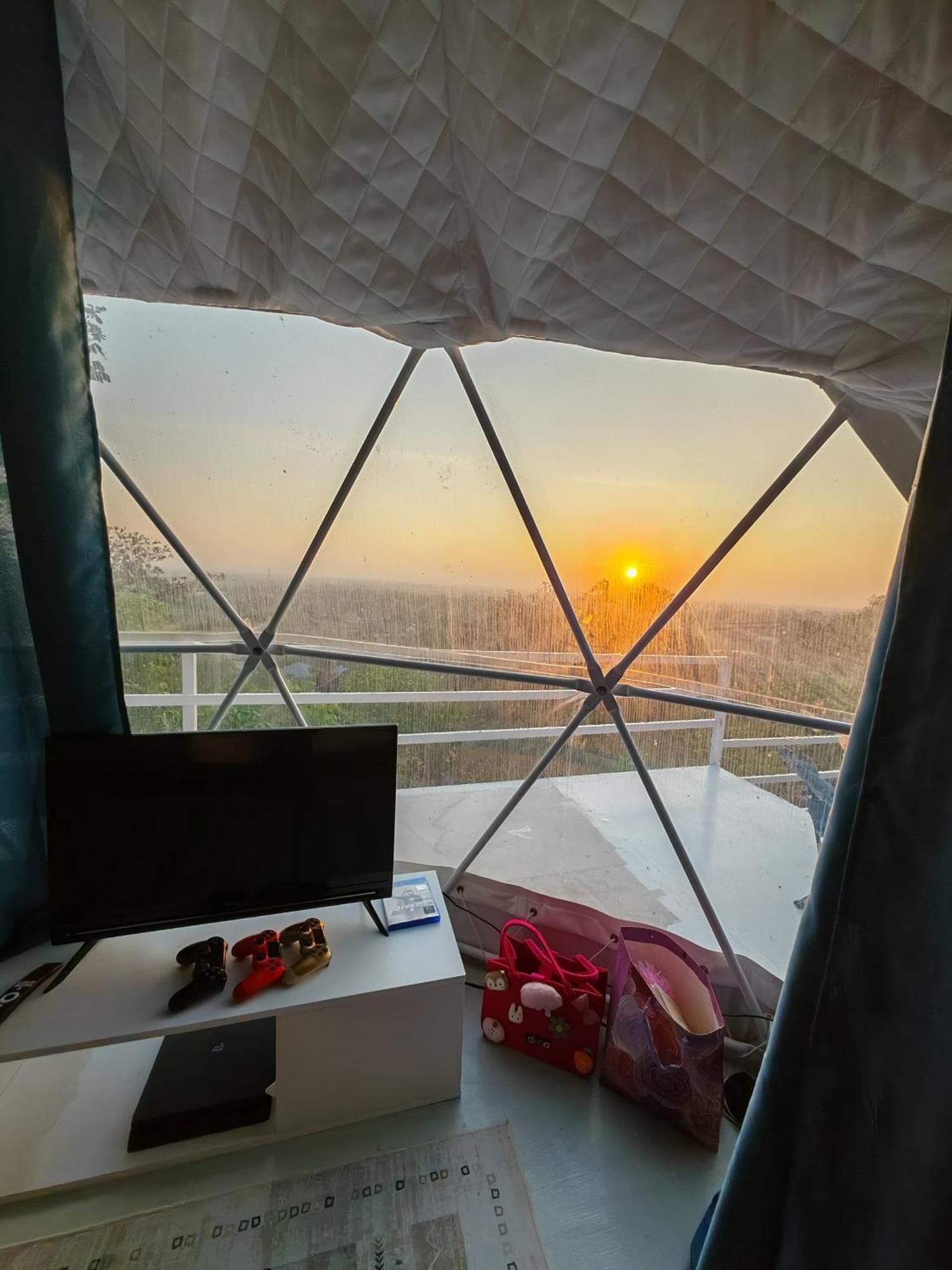 Hotel Gunung Medan Glamping & Cafe à Kangar Extérieur photo