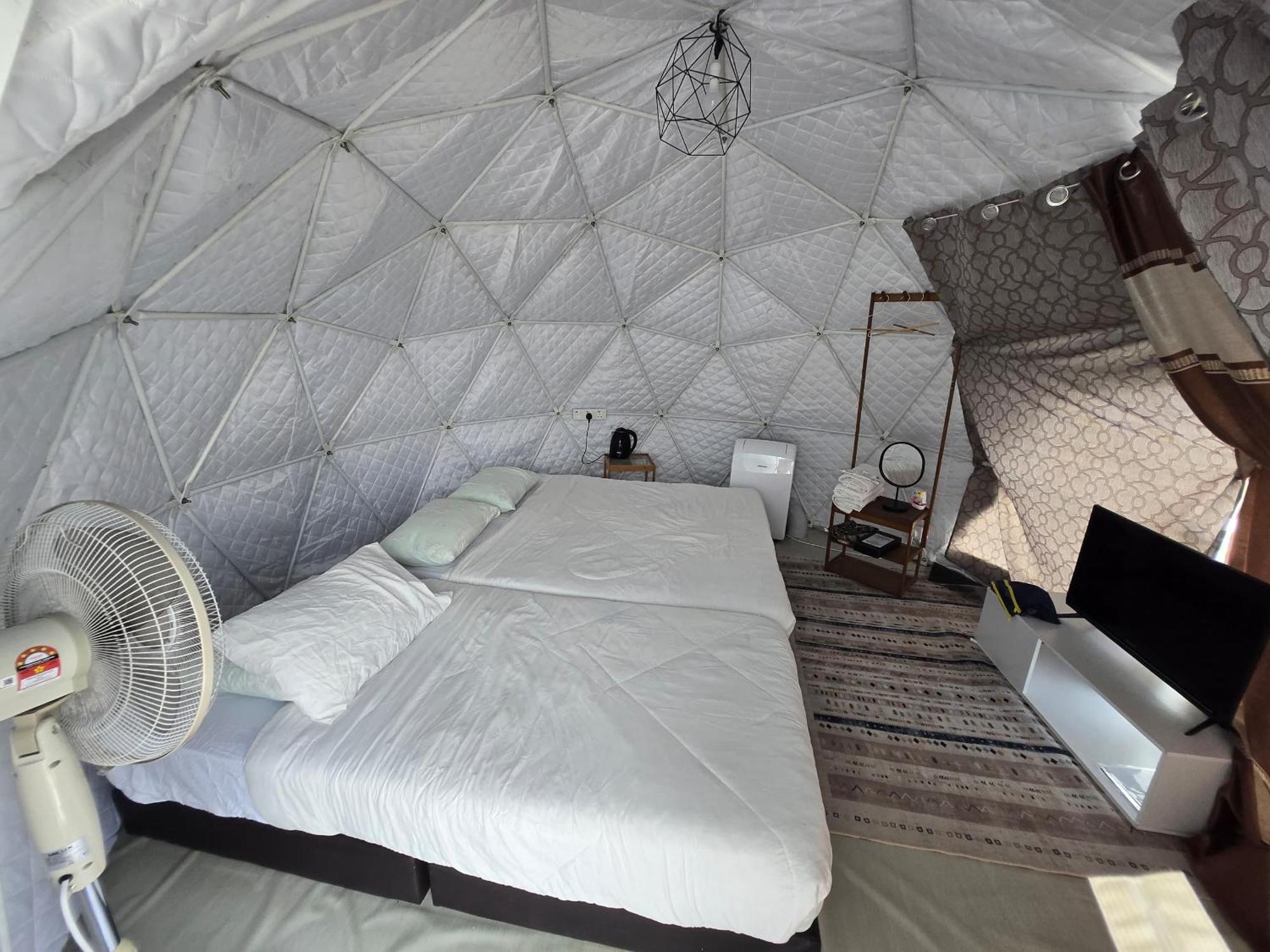 Hotel Gunung Medan Glamping & Cafe à Kangar Extérieur photo