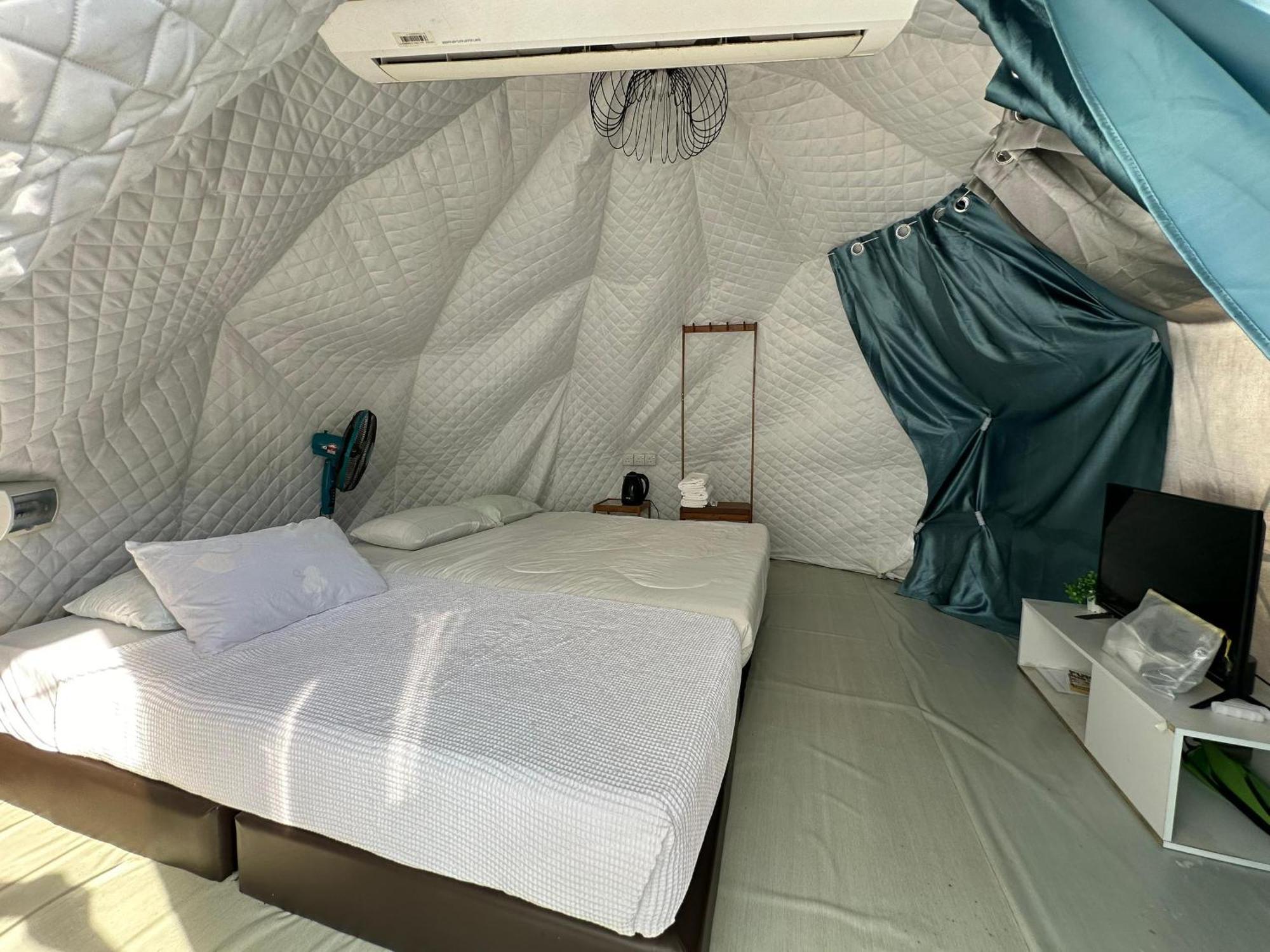 Hotel Gunung Medan Glamping & Cafe à Kangar Extérieur photo
